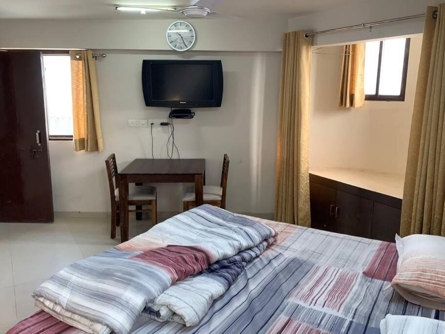 Kamil'S Studio Apartment Lucknow Exteriör bild