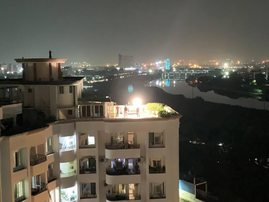Kamil'S Studio Apartment Lucknow Exteriör bild