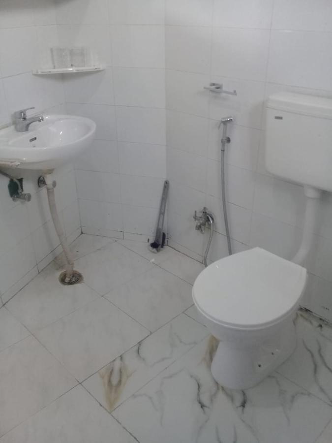 Kamil'S Studio Apartment Lucknow Exteriör bild